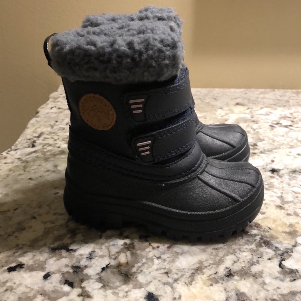 *NWOT*Navy Winter/Snow Boot - Picture 1 of 3